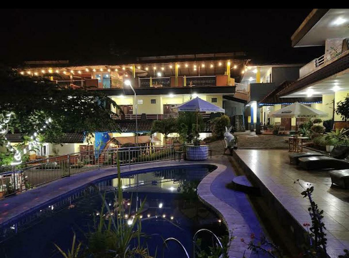 วิลลา ปันเดอร์มัน อินดะห์ Hotel บาตู ภายนอก รูปภาพ